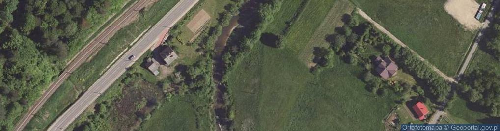 Zdjęcie satelitarne Domki nad rzeką w Komańczy
