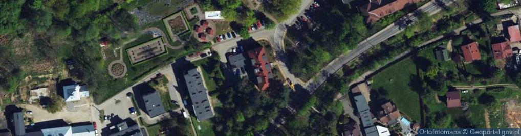 Zdjęcie satelitarne Centrum Pulmonologii I Torakochirurgii W Bystrej