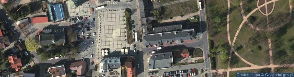 Zdjęcie satelitarne Papaya 8