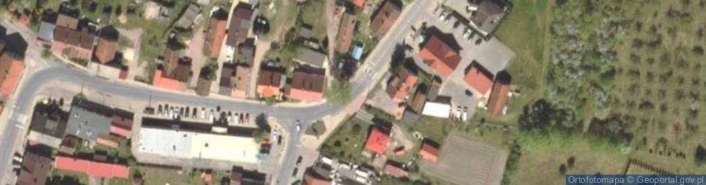 Zdjęcie satelitarne Kościół, rezerwat, usługi