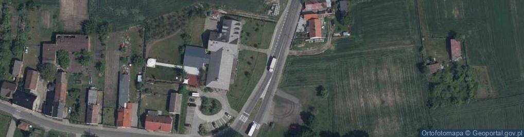 Zdjęcie satelitarne Kościół w Chlastawie