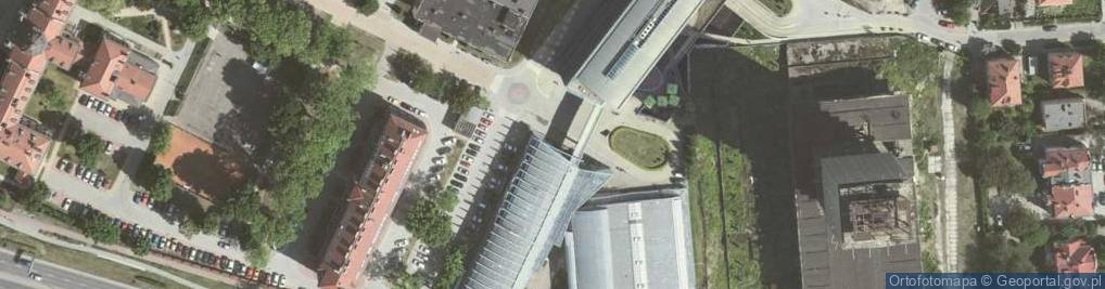 Zdjęcie satelitarne Basen Uniwersytetu Ekonomicznego