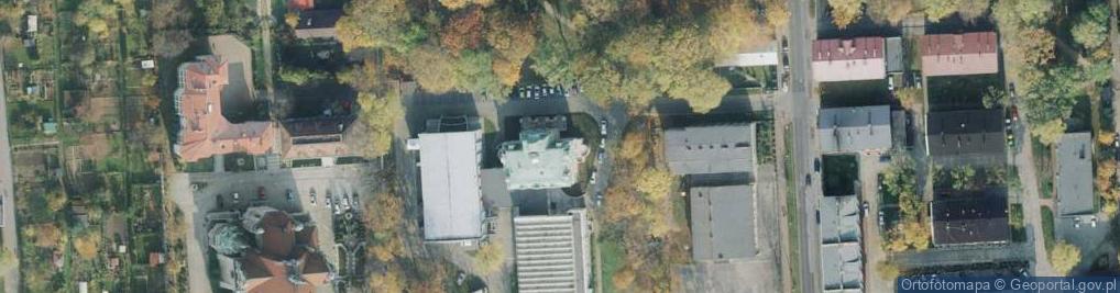 Zdjęcie satelitarne Kryta pływalnia Miejskiego Domu Kultury