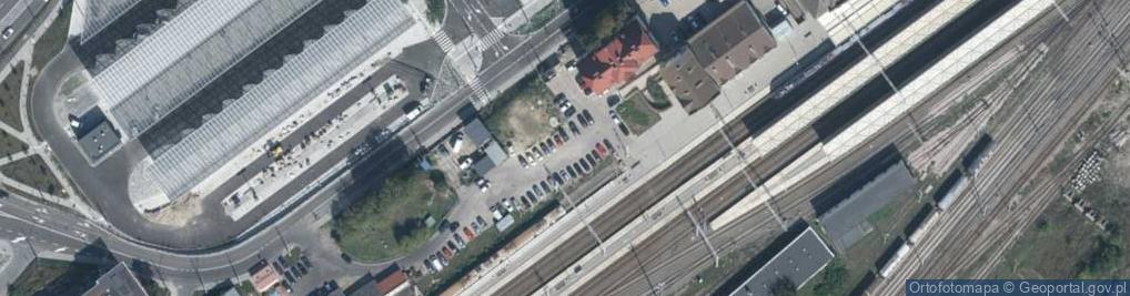 Zdjęcie satelitarne parking