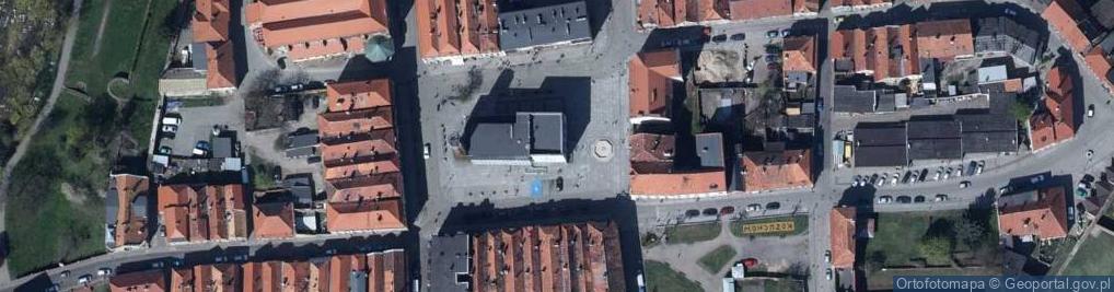 Zdjęcie satelitarne Parking