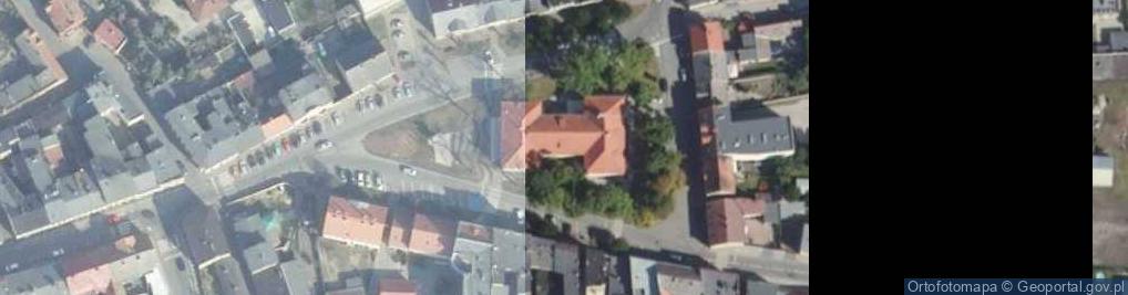 Zdjęcie satelitarne Biblioteka i Kino Miasta i Gminy Buk