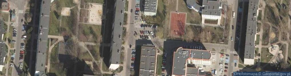 Zdjęcie satelitarne Dolnośląskiej Wyższej Szkoły Przedsiębiorczości i Techniki