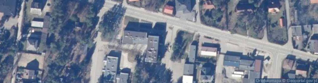 Zdjęcie satelitarne Gminna Biblioteka Publiczna w Jedlni Letnisko