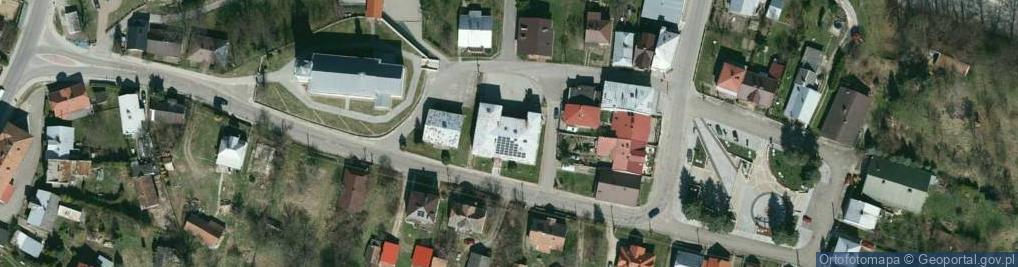 Zdjęcie satelitarne Gminna Biblioteka Publiczna