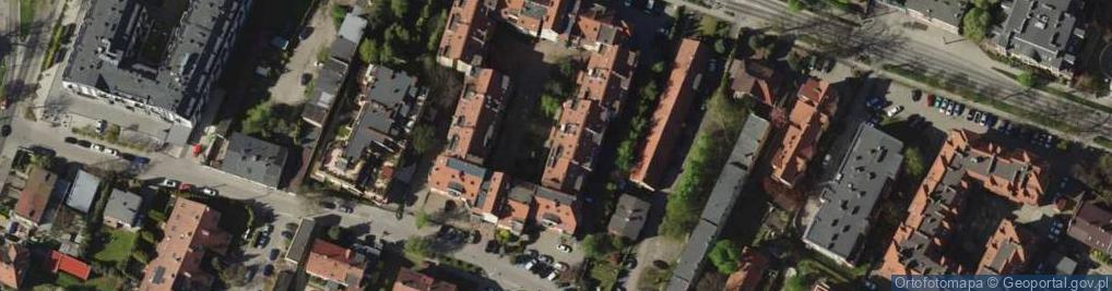 Zdjęcie satelitarne AVE