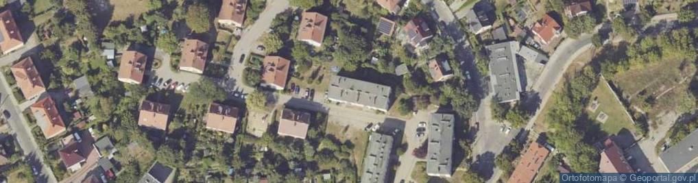 Zdjęcie satelitarne J w Protection