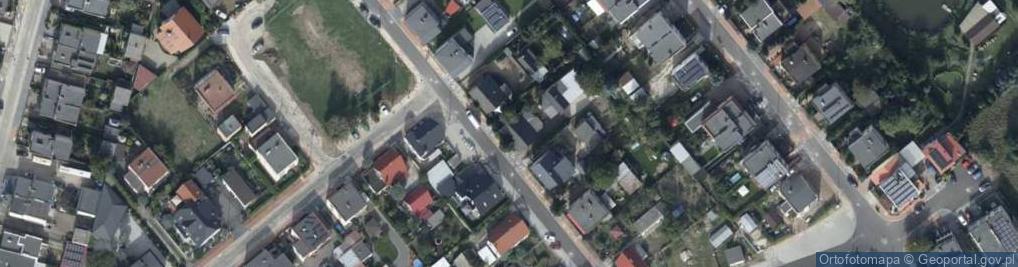 Zdjęcie satelitarne Paweł Szymkowiak 1.Zakład Budowlany 2.PPHU Apisz 3.Szymek-Usługi Budowlane