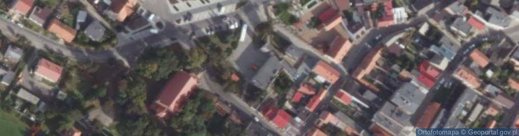 Zdjęcie satelitarne Gminne Centrum Kultury w Poniecu