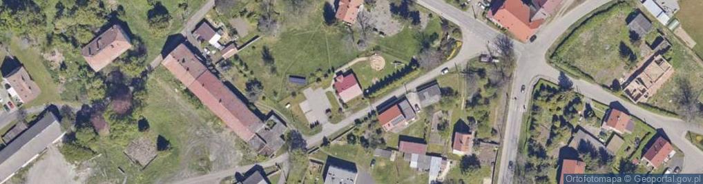 Zdjęcie satelitarne Świetlica wiejska w Uciechowie