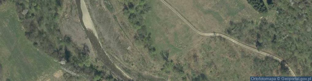 Zdjęcie satelitarne Formacja beloweska w brzegu rz. Ropa