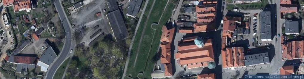 Zdjęcie satelitarne Mur historyczny