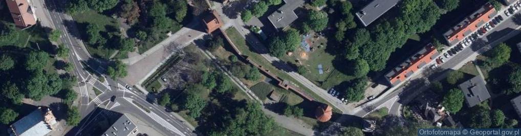 Zdjęcie satelitarne Mur historyczny