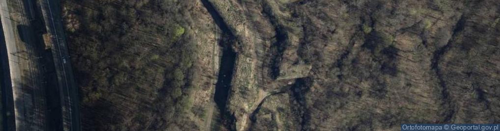 Zdjęcie satelitarne Mur historyczny