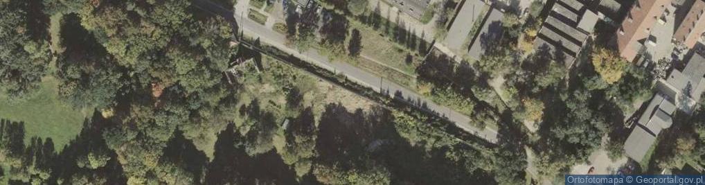 Zdjęcie satelitarne Mur historyczny