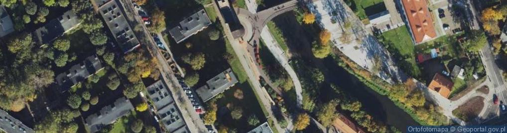 Zdjęcie satelitarne Mur historyczny