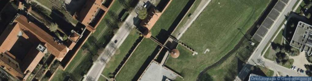 Zdjęcie satelitarne Mur historyczny