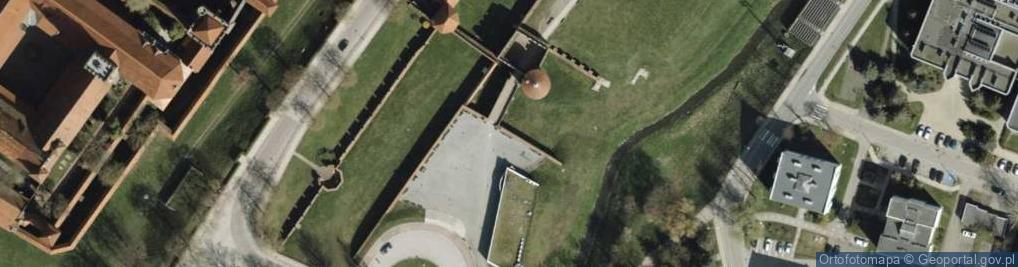 Zdjęcie satelitarne Mur historyczny