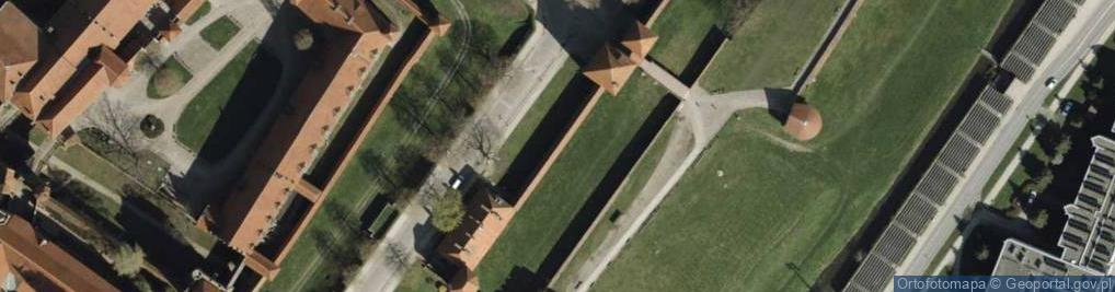 Zdjęcie satelitarne Mur historyczny