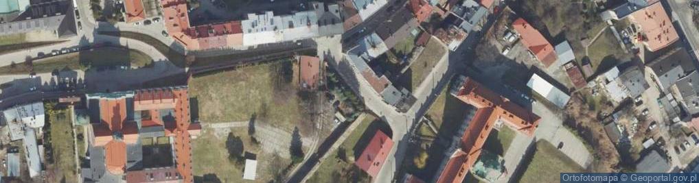 Zdjęcie satelitarne Mur historyczny