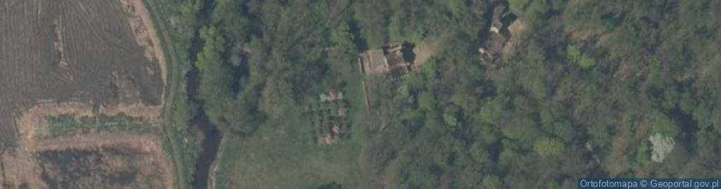 Zdjęcie satelitarne Mur z Hermami