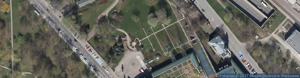 Zdjęcie satelitarne Ogród na dachu BUW