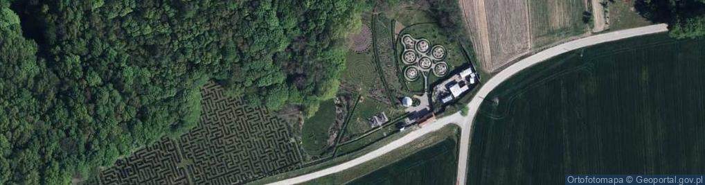 Zdjęcie satelitarne Park Labiryntów