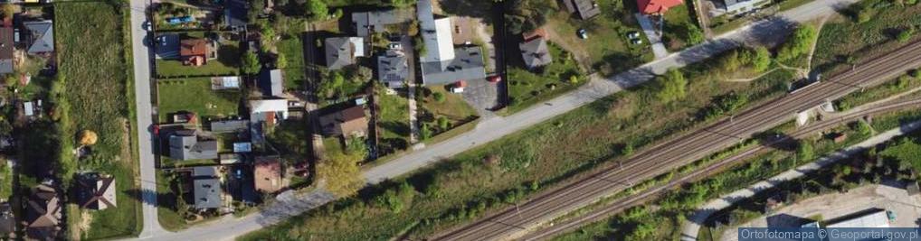 Zdjęcie satelitarne Stara ręczna pompa strażacka