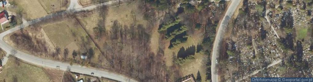 Zdjęcie satelitarne Cmentarz Wojskowy