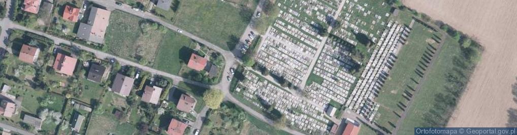 Zdjęcie satelitarne Cmentarz Ewangelicki oraz komunalny
