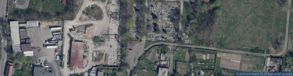 Zdjęcie satelitarne Cmentarz Komunalny Lubań-Uniegoszcz