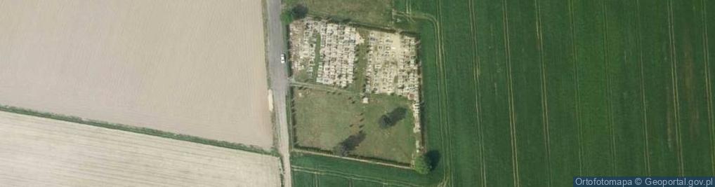 Zdjęcie satelitarne Cmentarz w Solnikach Wielkich