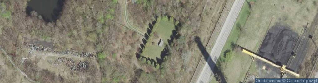 Zdjęcie satelitarne Cmentarz Wojskowy