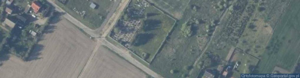 Zdjęcie satelitarne Cmentarz