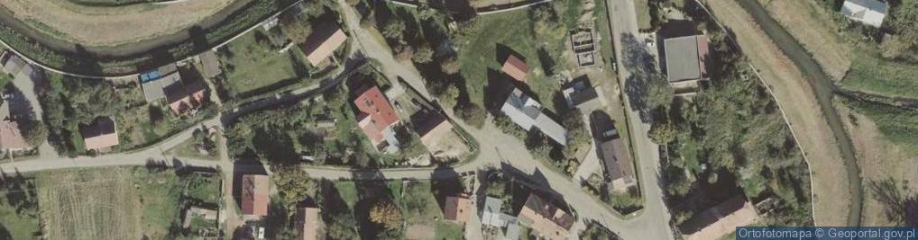 Zdjęcie satelitarne Cmentarz