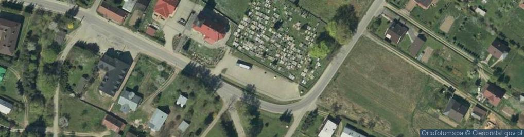 Zdjęcie satelitarne Parafialny przykościelny w Łosiu