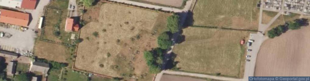 Zdjęcie satelitarne Stary katolicki, nieczynny w Dobrzyniewie Kościelnym