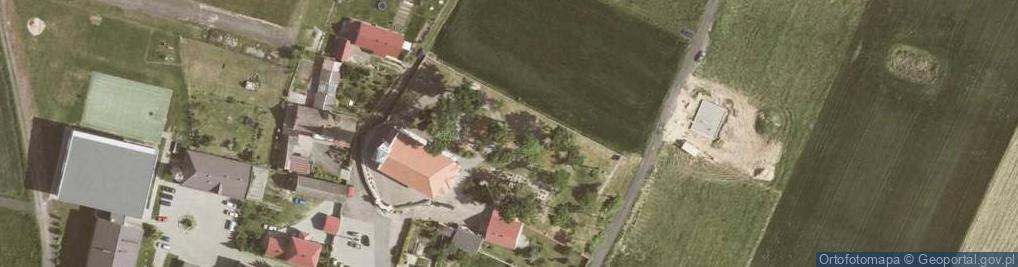 Zdjęcie satelitarne Stary parafialny przykościelny w Białołęce