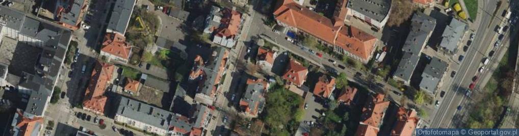 Zdjęcie satelitarne Stomar Plus. Prywatna przychodnia stomatologiczna