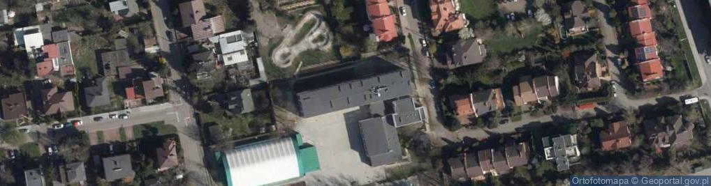 Zdjęcie satelitarne Szkoła Podstawowa nr 381 im. K. K. Baczyńskiego