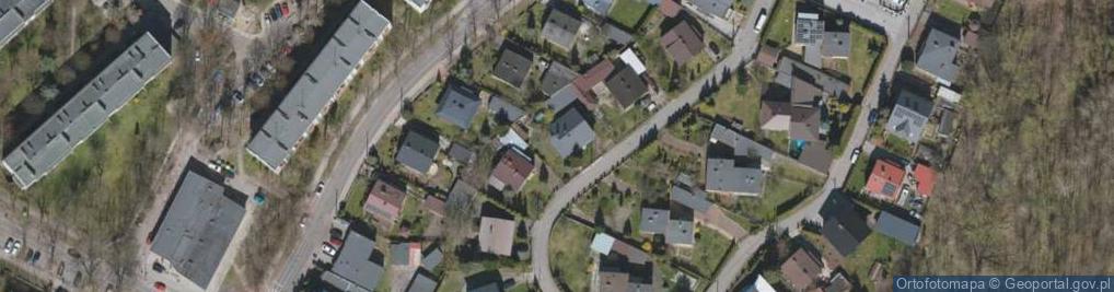 Zdjęcie satelitarne Martyna Pietrołaj PERMANENT MAKE UP