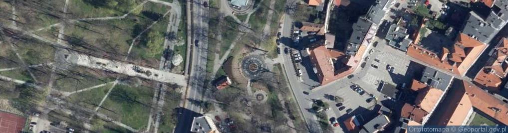 Zdjęcie satelitarne Fontanna