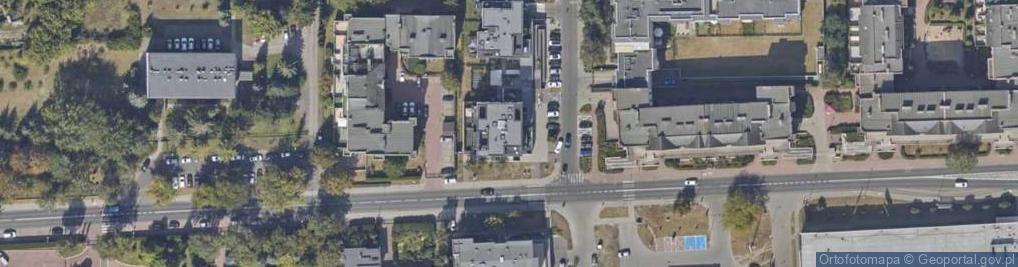 Zdjęcie satelitarne Charles&Co Barbershop - Fryzjer Męski - Barber - Toruń