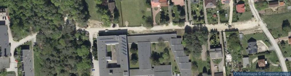 Zdjęcie satelitarne Gimnazjum Specjalne Nr 2 Dla Niepełnosprawnych Ruchowo W Busku-Zdroju