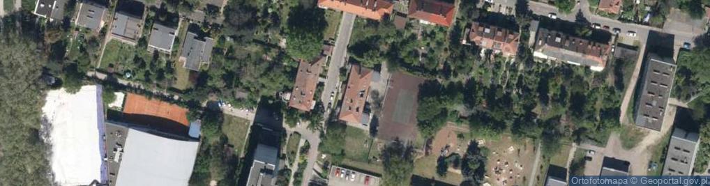 Zdjęcie satelitarne Gimnazjum Stowarzyszenia Edukacyjnego Chrześcijan 'Arka'