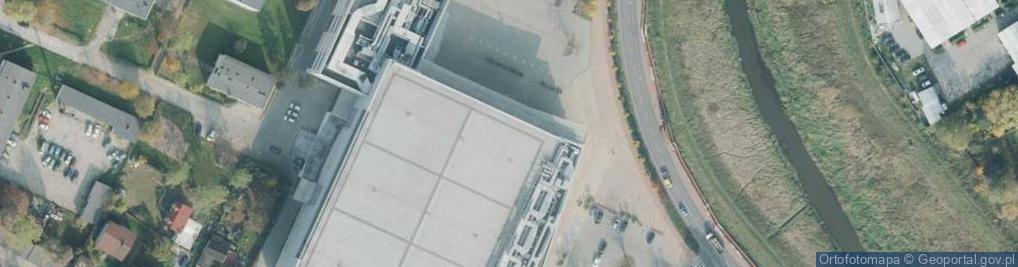 Zdjęcie satelitarne Wielofunkcyjna hala sportowa